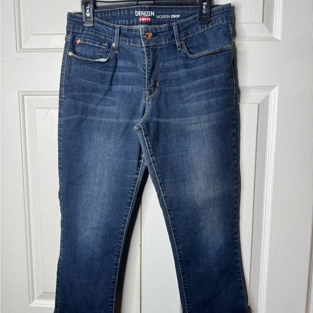 Denizen from Levi's Women's Modern Crop Jeans - Dark Blue - Picture 7 of 16